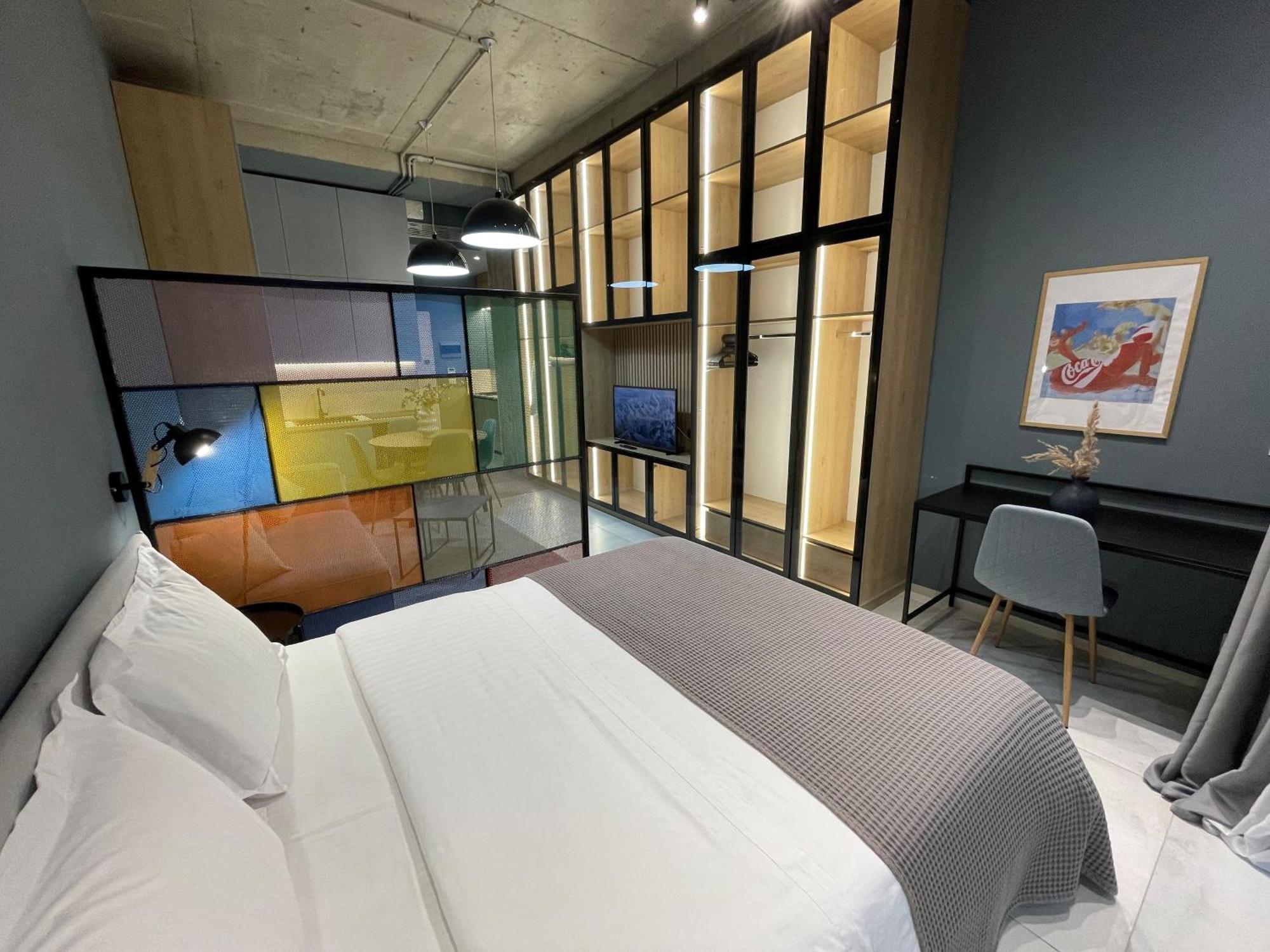 Ambassador Skyline Apartments 티라나 외부 사진