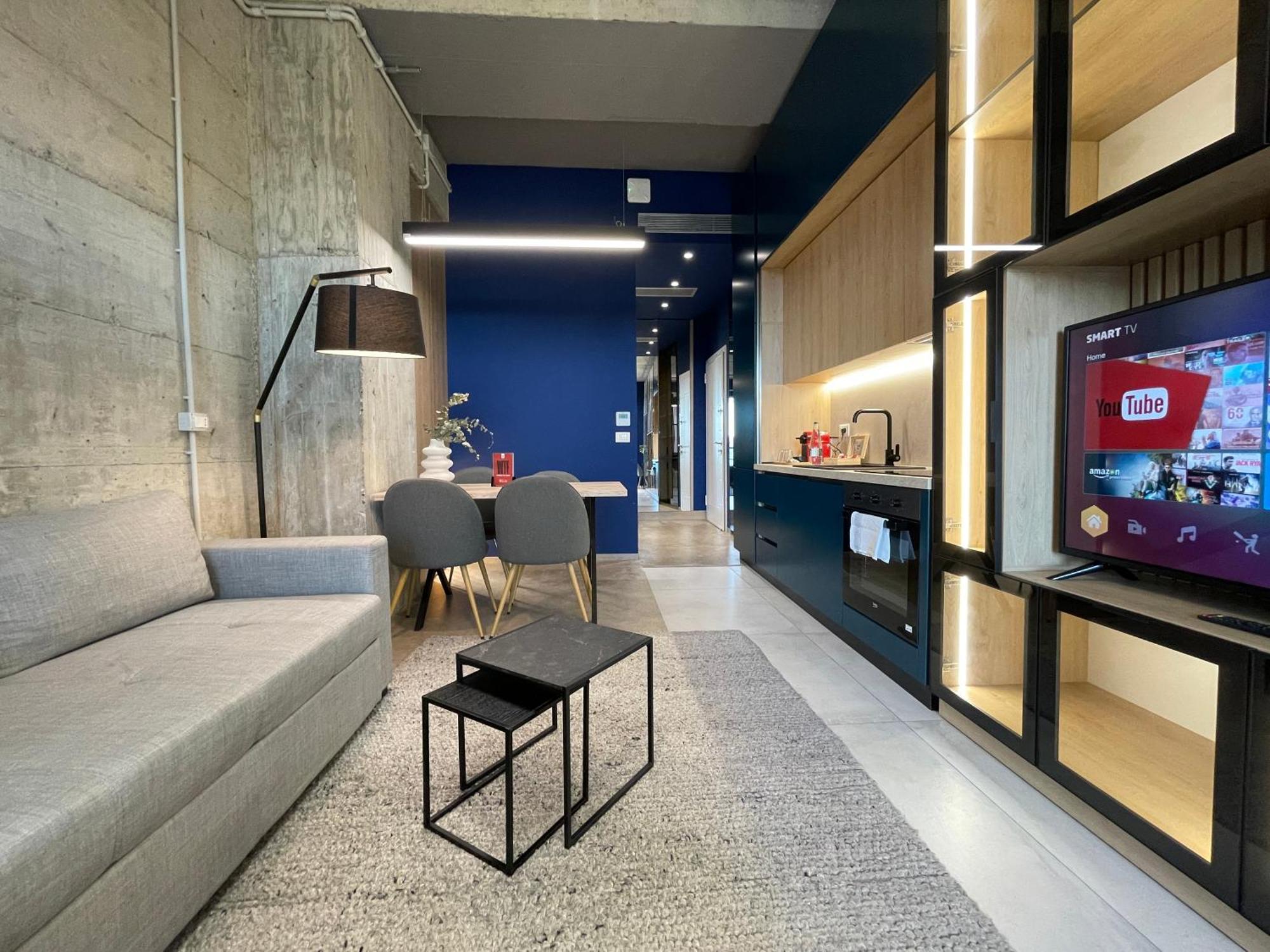 Ambassador Skyline Apartments 티라나 외부 사진