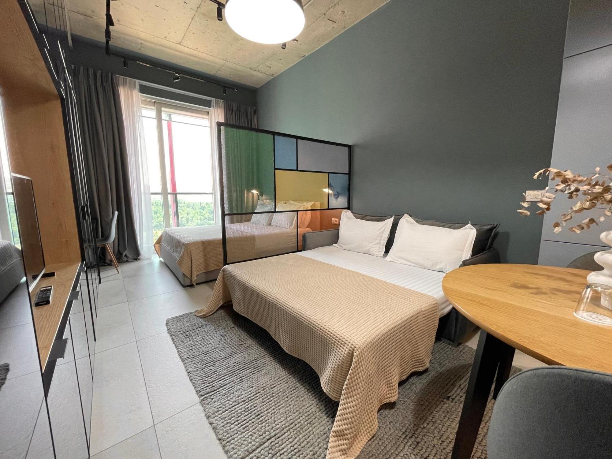 Ambassador Skyline Apartments 티라나 외부 사진