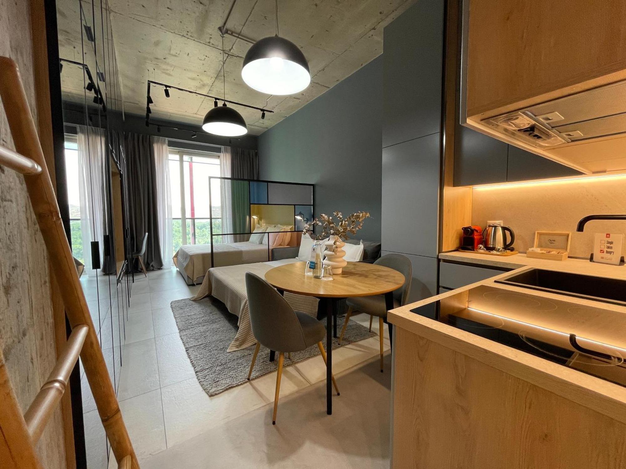Ambassador Skyline Apartments 티라나 외부 사진