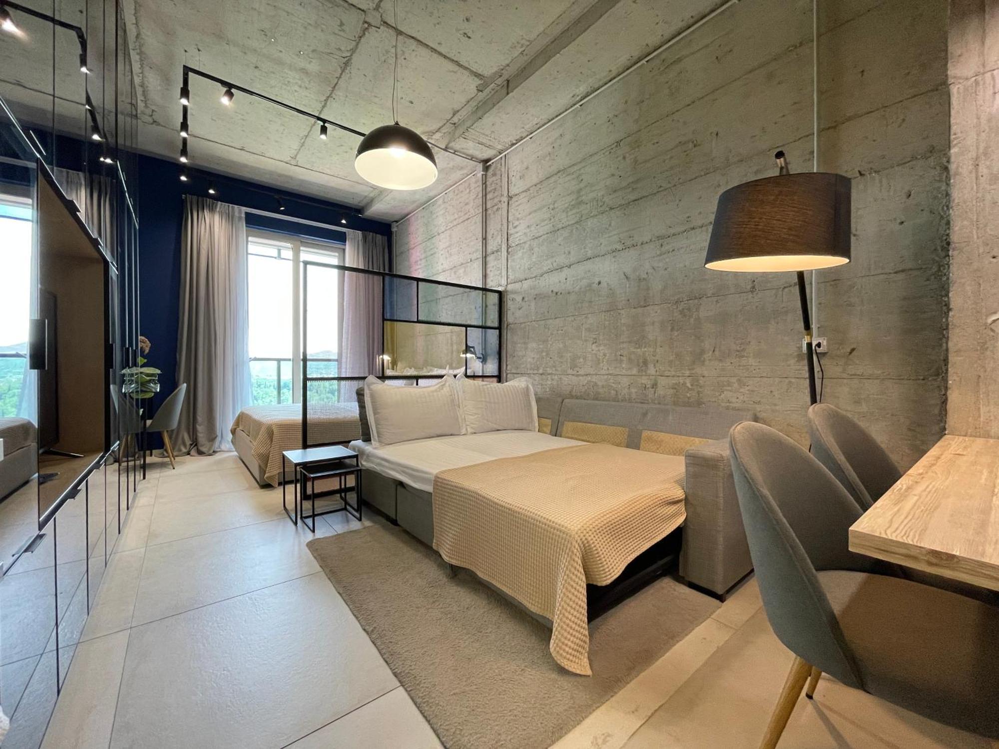 Ambassador Skyline Apartments 티라나 외부 사진
