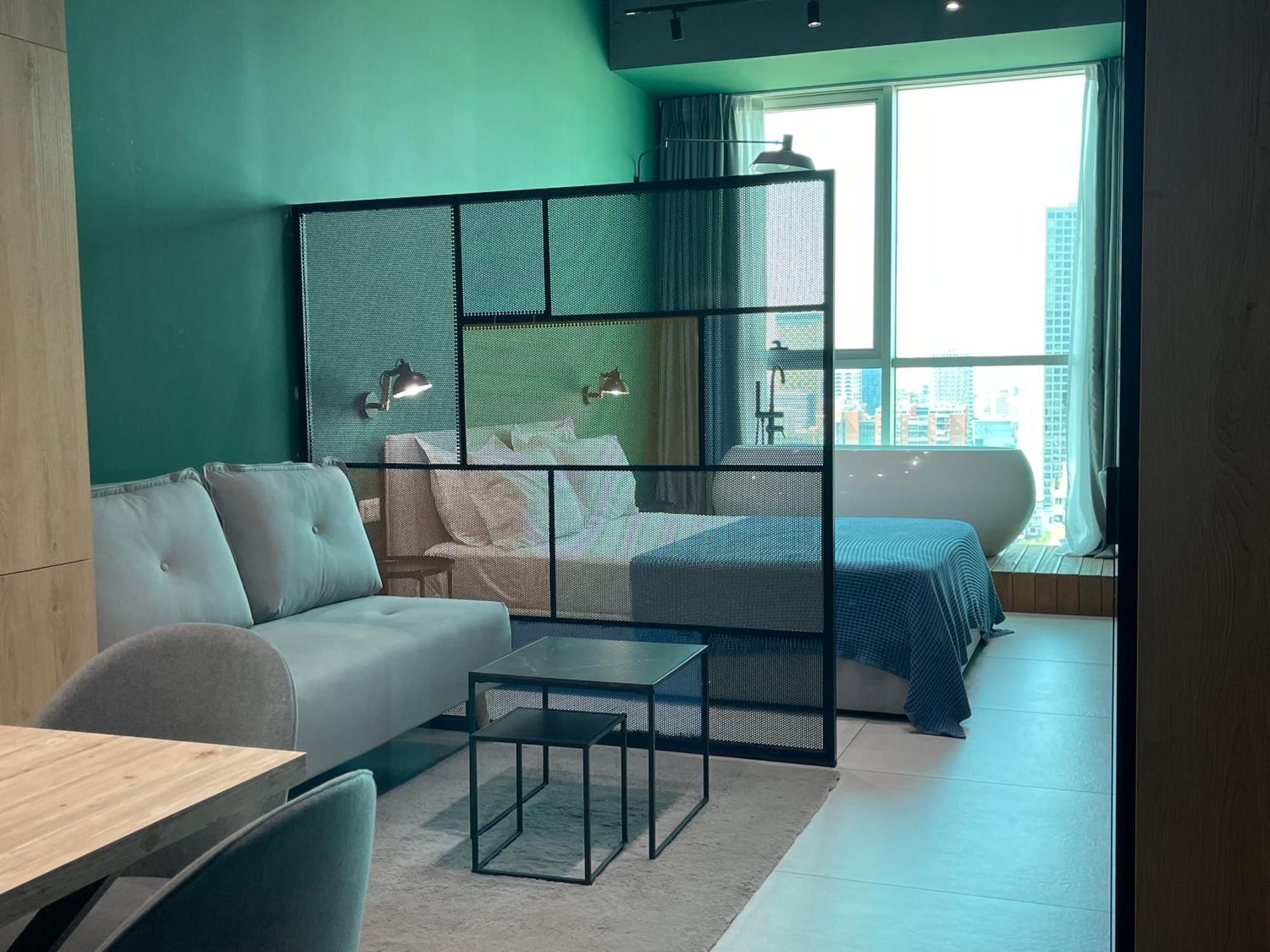 Ambassador Skyline Apartments 티라나 외부 사진